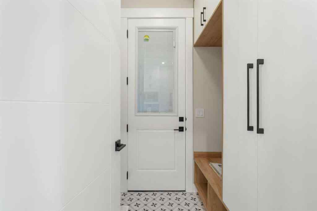 MLS&reg; # A2270777 - 2414 35 Street SW in Killarney/Glengarry Calgary, Residential Open Houses