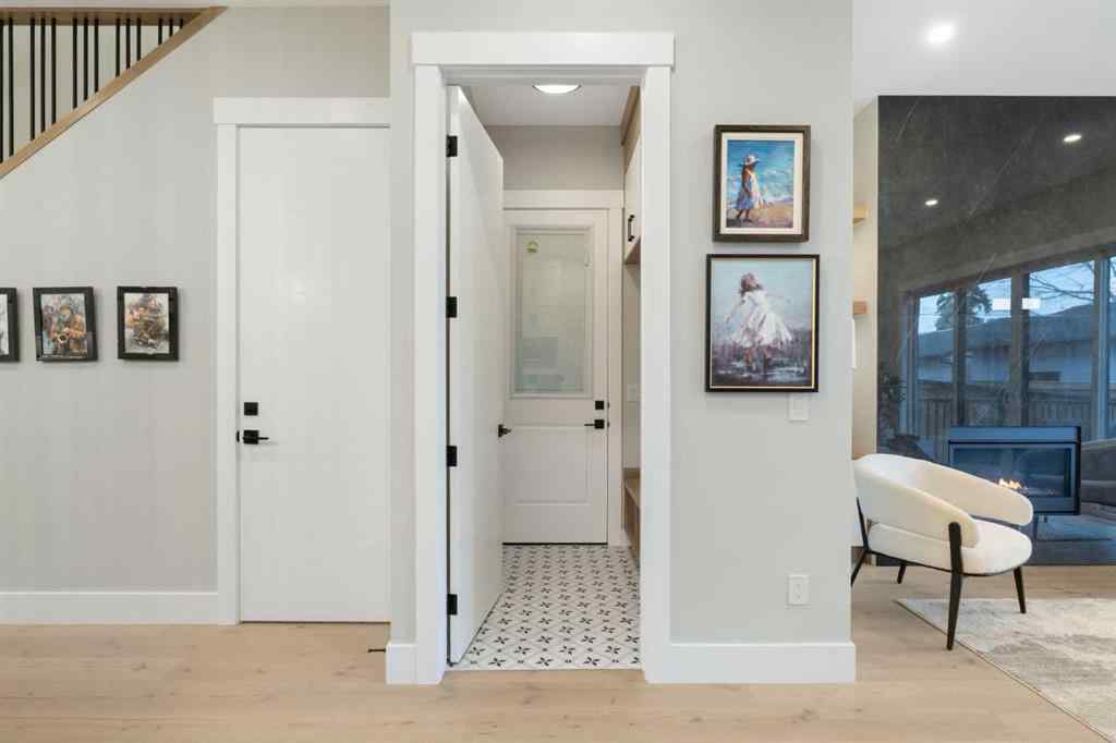 MLS&reg; # A2270777 - 2414 35 Street SW in Killarney/Glengarry Calgary, Residential Open Houses