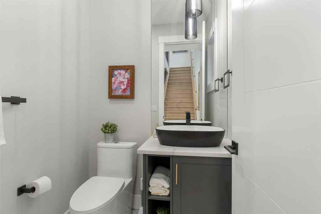 MLS&reg; # A2270777 - 2414 35 Street SW in Killarney/Glengarry Calgary, Residential Open Houses