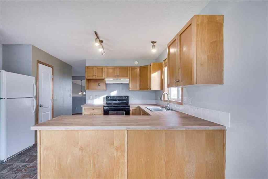 MLS&reg; # A2270783 - 4613 55 Avenue  in NONE Bentley, Residential Open Houses