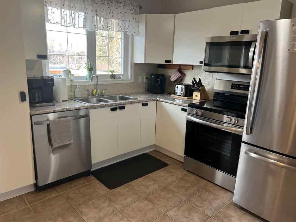 MLS&reg; # A2270784 - 237 Cochrane Crescent  in Thickwood Fort McMurray, Residential Open Houses