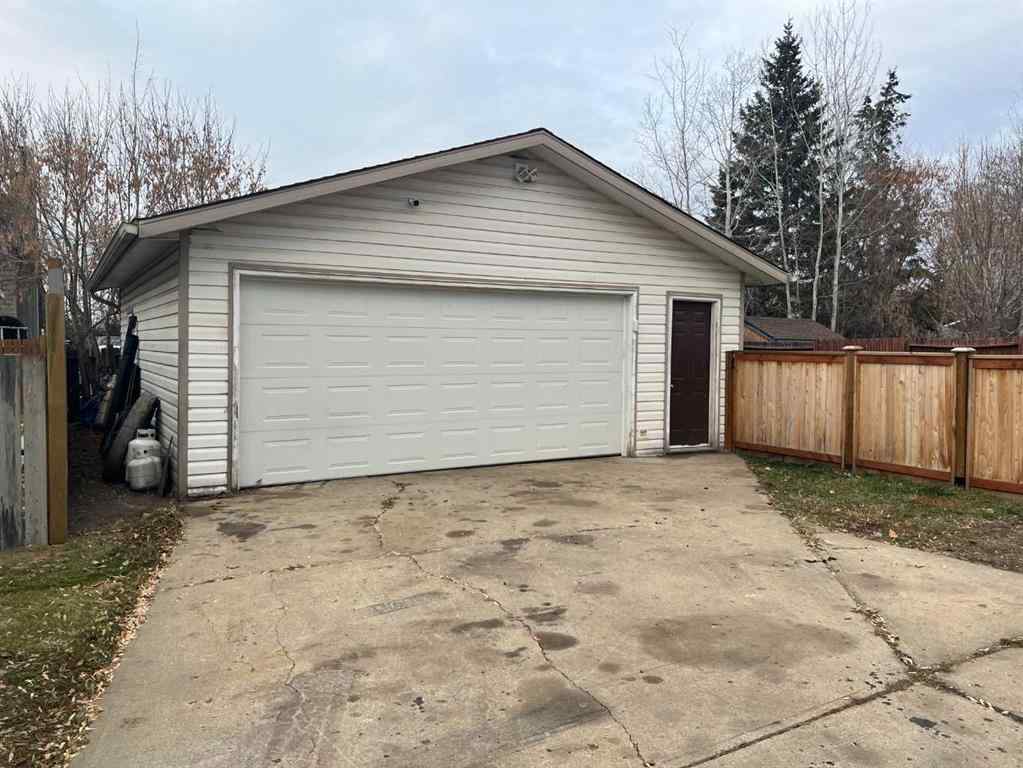 MLS&reg; # A2270784 - 237 Cochrane Crescent  in Thickwood Fort McMurray, Residential Open Houses