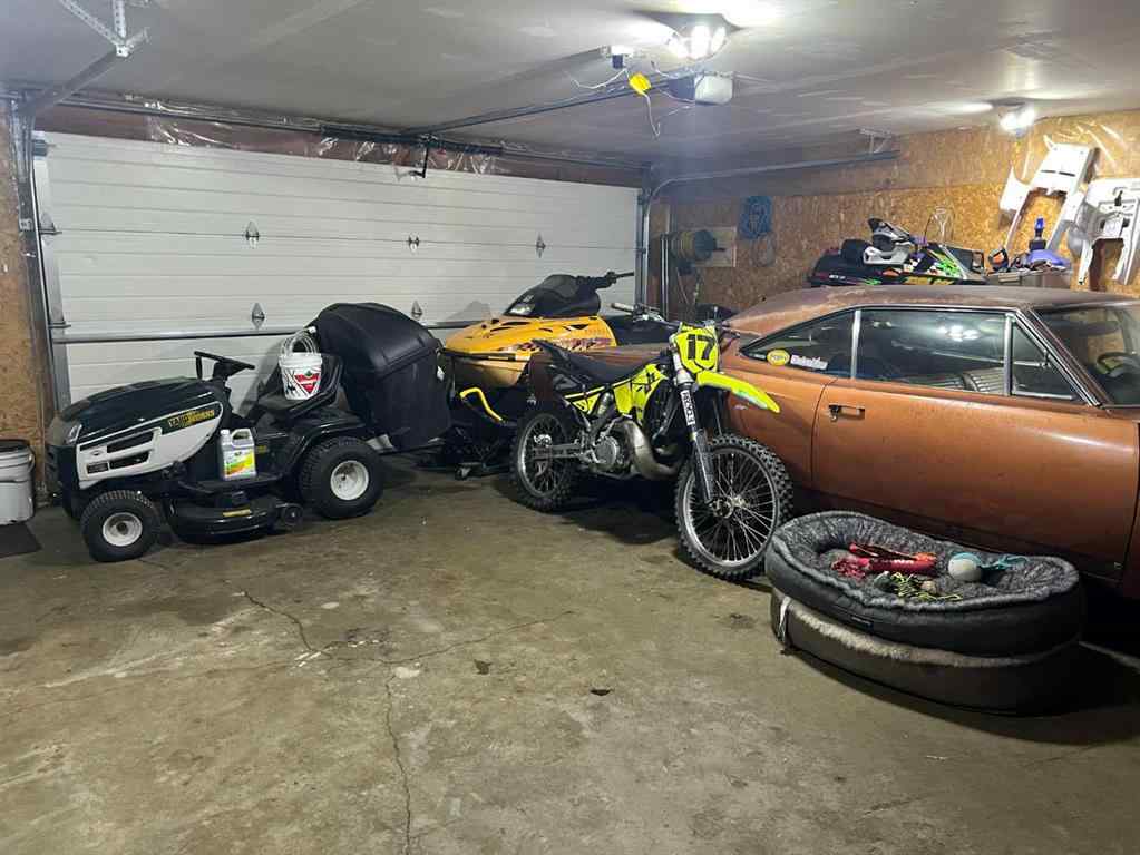 MLS&reg; # A2270784 - 237 Cochrane Crescent  in Thickwood Fort McMurray, Residential Open Houses