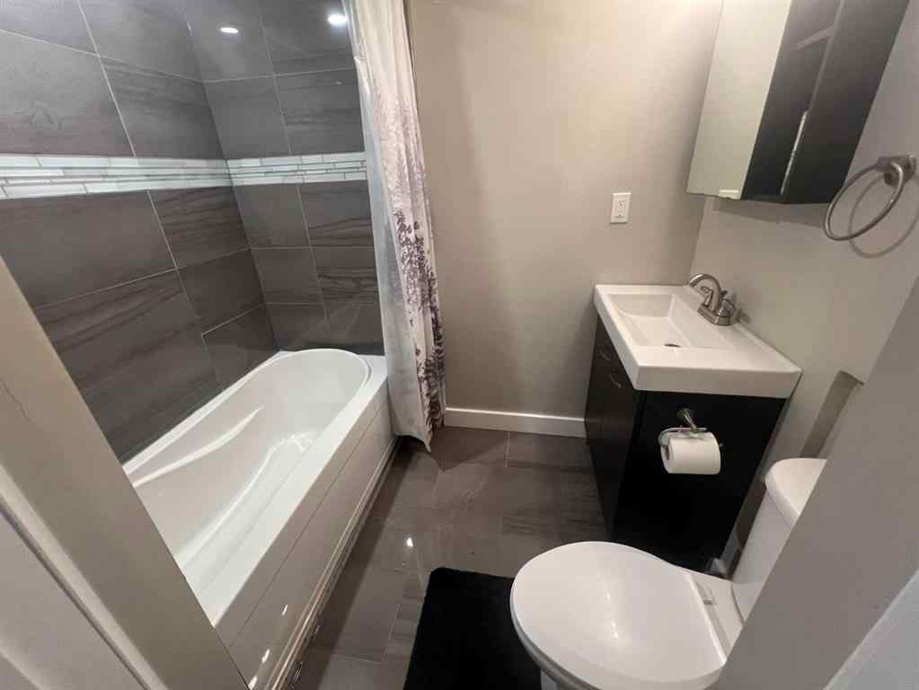 MLS&reg; # A2270784 - 237 Cochrane Crescent  in Thickwood Fort McMurray, Residential Open Houses