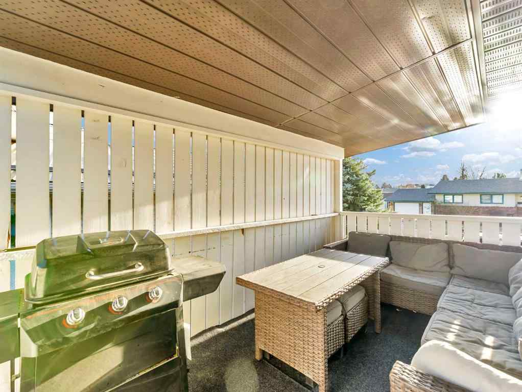 MLS&reg; # A2270796 - 25 Rossmere Avenue SE in Ross Glen Medicine Hat, Residential Open Houses