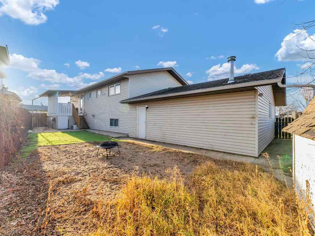 MLS&reg; # A2270796 - 25 Rossmere Avenue SE in Ross Glen Medicine Hat, Residential Open Houses