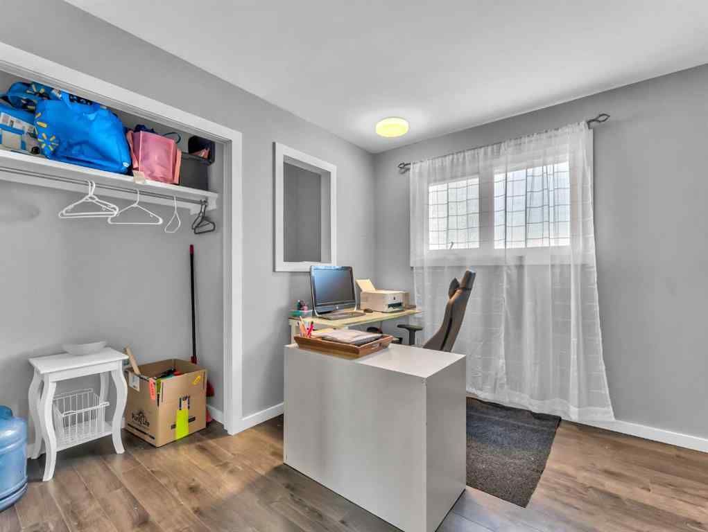 MLS&reg; # A2270796 - 25 Rossmere Avenue SE in Ross Glen Medicine Hat, Residential Open Houses