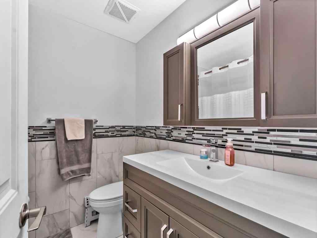 MLS&reg; # A2270796 - 25 Rossmere Avenue SE in Ross Glen Medicine Hat, Residential Open Houses