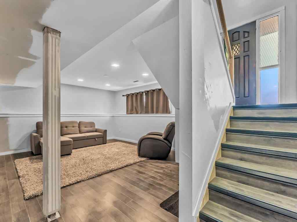 MLS&reg; # A2270796 - 25 Rossmere Avenue SE in Ross Glen Medicine Hat, Residential Open Houses