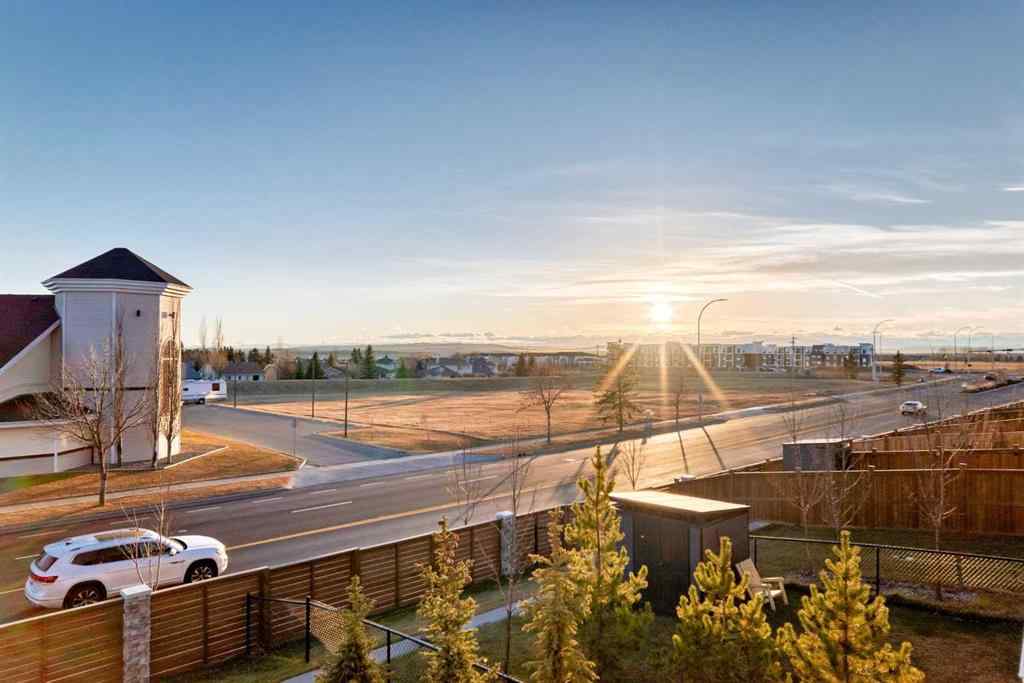 MLS&reg; # A2270799 - 7 wolf Crescent N in Wedderburn Okotoks, Residential Open Houses