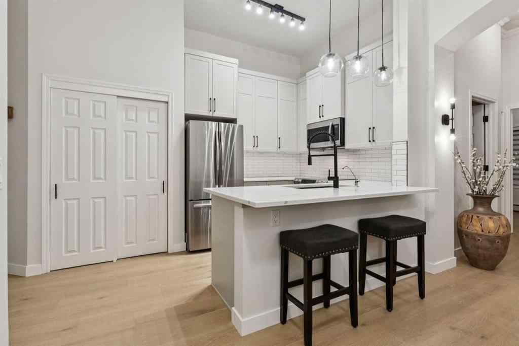 MLS® A2270802 - Unit #207 881 15 Avenue SW in Beltline Calgary, Residential