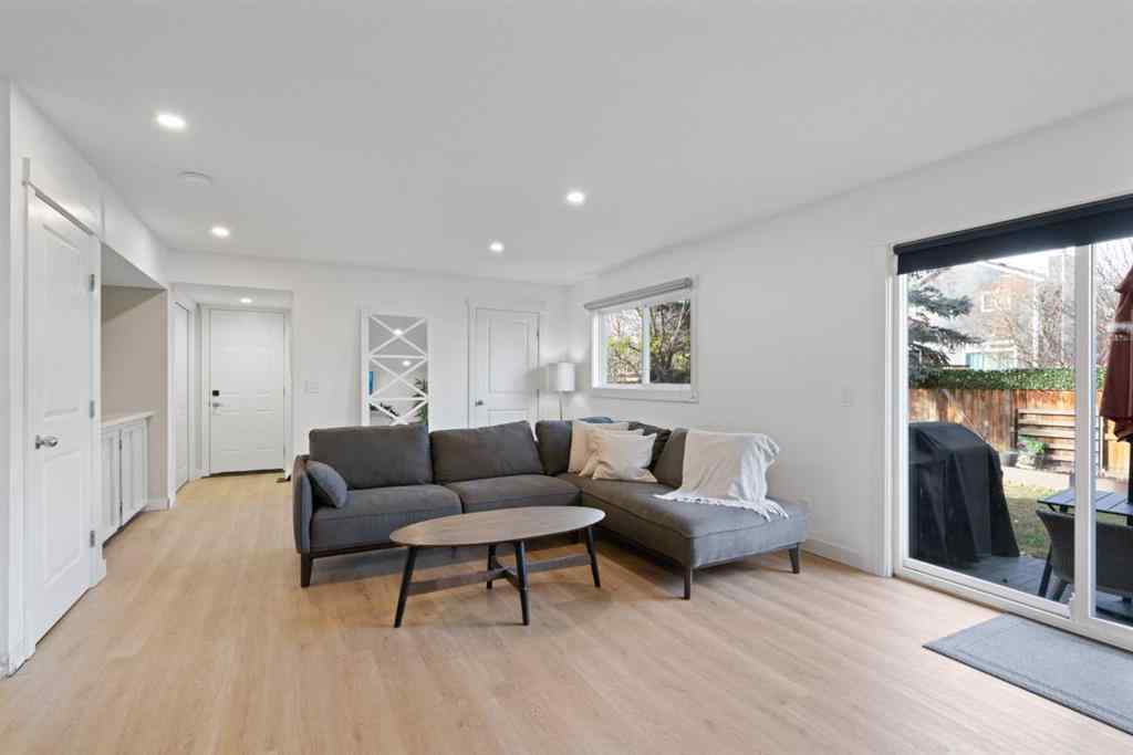 MLS® A2270807 - 53 Riverside Crescent SE in Riverbend Calgary, Residential