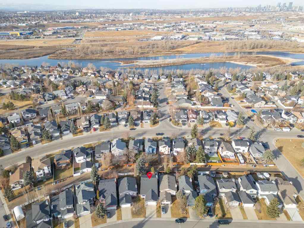 MLS® A2270807 - 53 Riverside Crescent SE in Riverbend Calgary, Residential