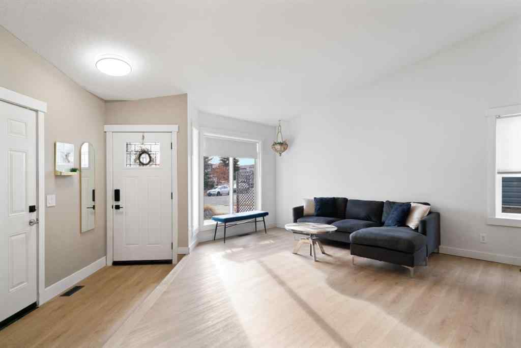 MLS® A2270807 - 53 Riverside Crescent SE in Riverbend Calgary, Residential