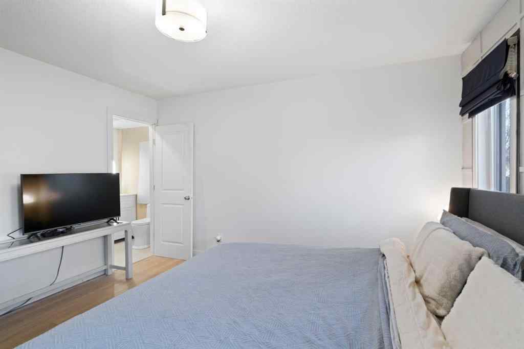 MLS® A2270807 - 53 Riverside Crescent SE in Riverbend Calgary, Residential