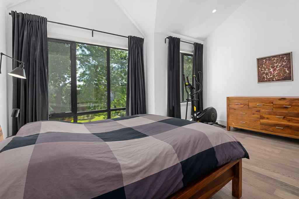 MLS® A2270808 - 2126B 52 Avenue SW in North Glenmore Park Calgary, Residential