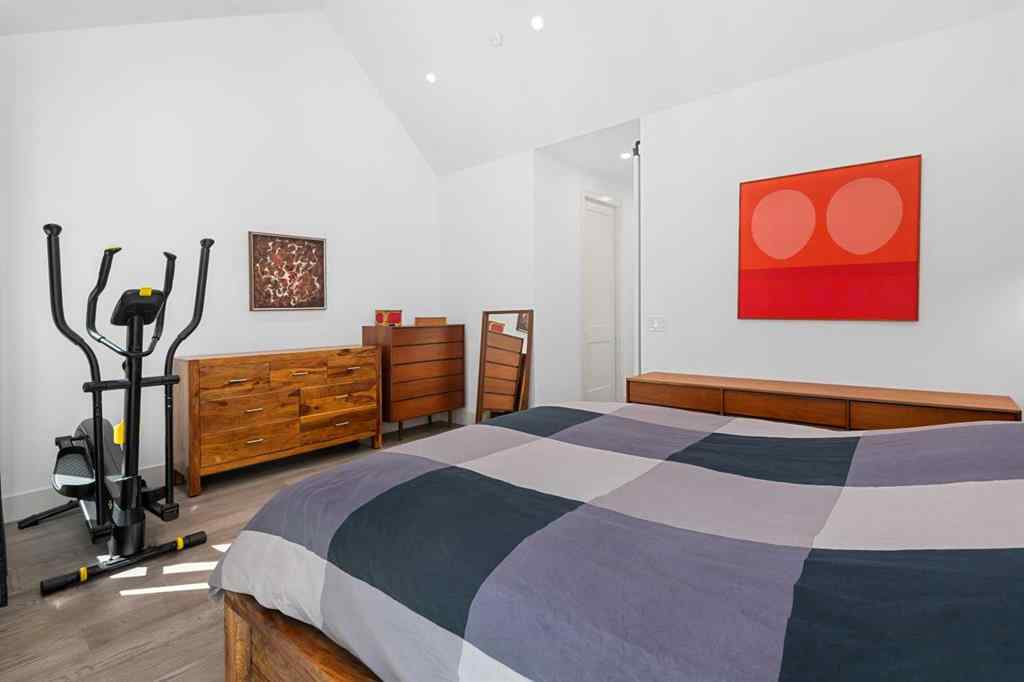 MLS® A2270808 - 2126B 52 Avenue SW in North Glenmore Park Calgary, Residential