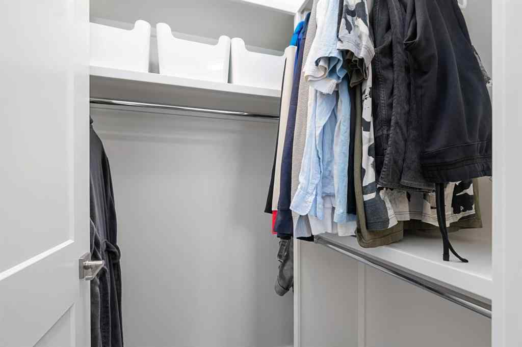 MLS® A2270808 - 2126B 52 Avenue SW in North Glenmore Park Calgary, Residential