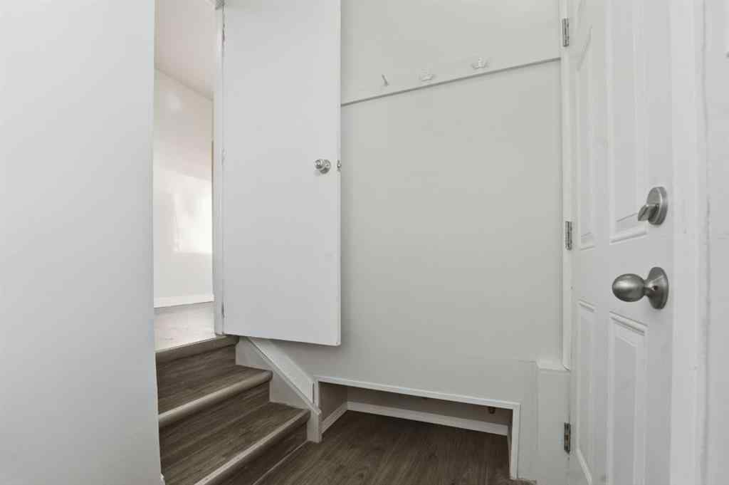 MLS&reg; # A2270811 - 5833 41 Street Crescent  in West Park Red Deer, Residential Open Houses