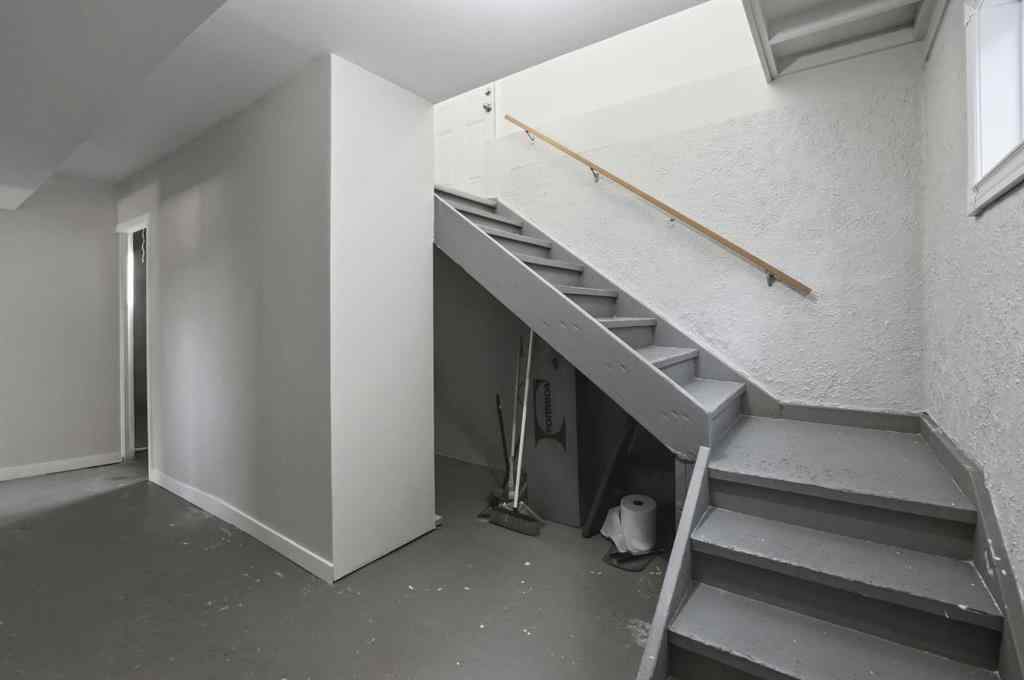 MLS&reg; # A2270811 - 5833 41 Street Crescent  in West Park Red Deer, Residential Open Houses