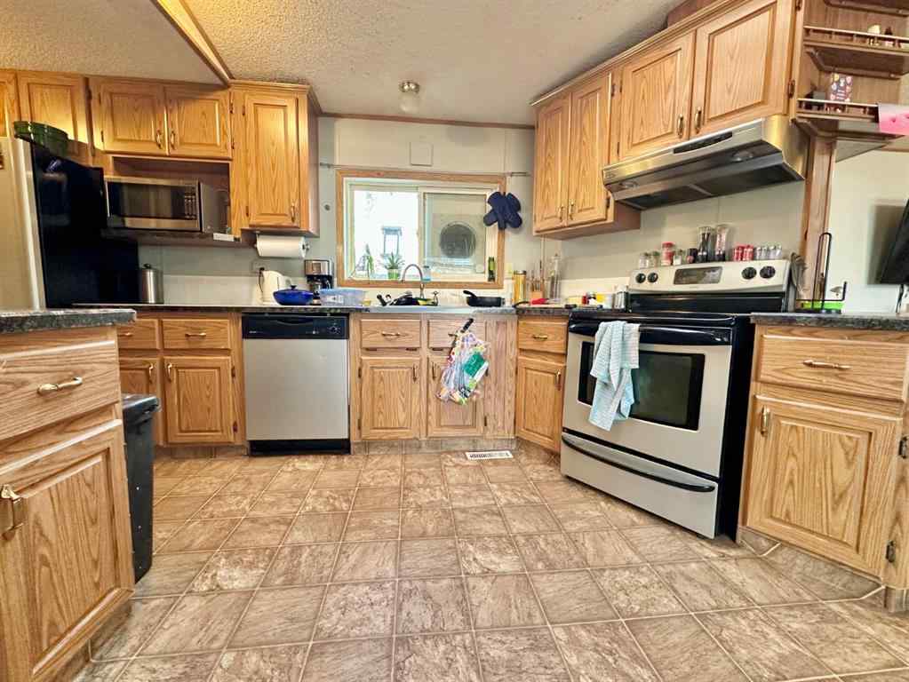 MLS&reg; # A2270812 - 122 Blue Heron Road  in Johnson Acres Rural Newell, County of, Residential Open Houses