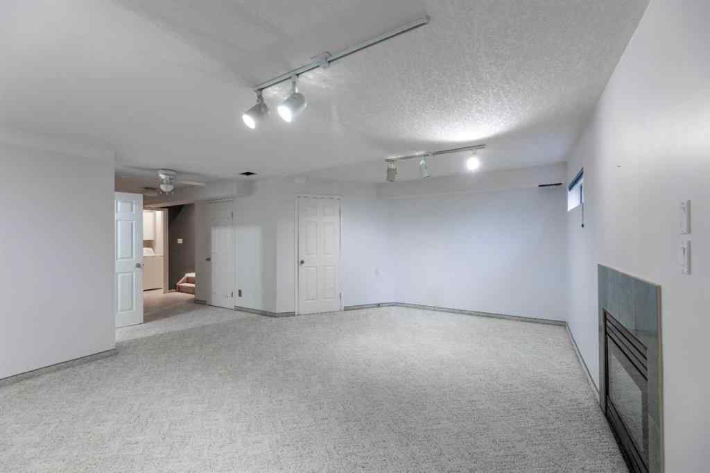 MLS&reg; # A2270818 - Unit #10 465 Makenny Street  in Thompson Lake Hinton, Residential Open Houses