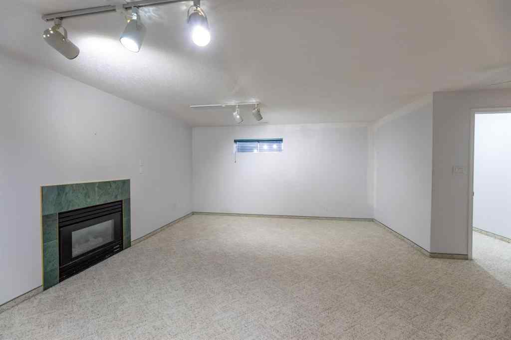 MLS&reg; # A2270818 - Unit #10 465 Makenny Street  in Thompson Lake Hinton, Residential Open Houses