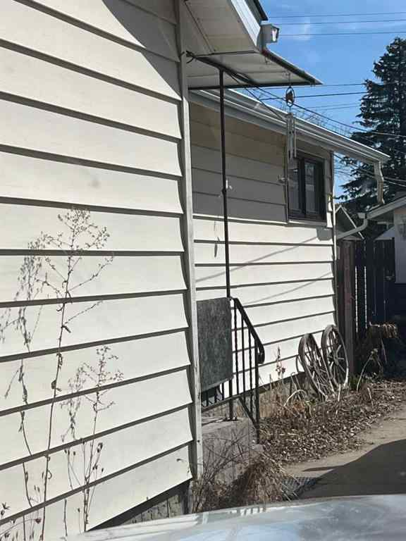 MLS&reg; # A2270819 - 5127 52 Street  in NONE Mannville, Residential Open Houses