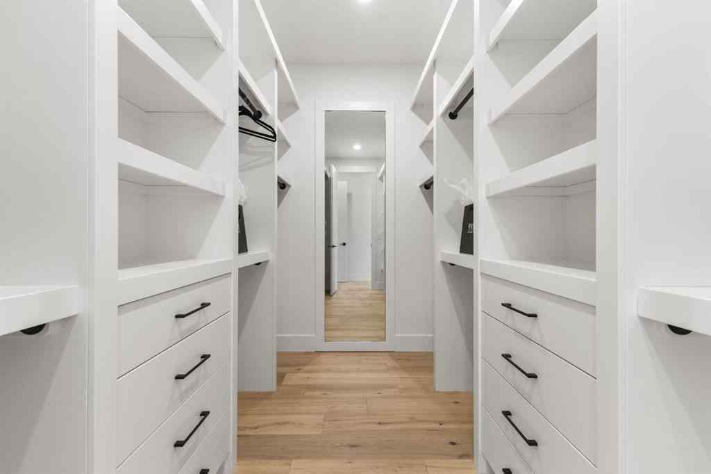 MLS® A2270822 - 725 18 Avenue NW in Mount Pleasant Calgary, Residential