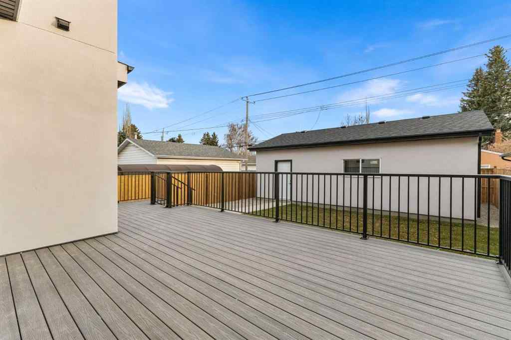 MLS® A2270822 - 725 18 Avenue NW in Mount Pleasant Calgary, Residential