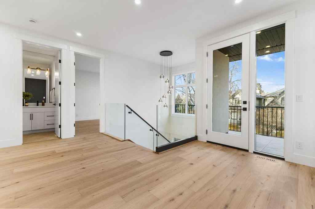 MLS® A2270822 - 725 18 Avenue NW in Mount Pleasant Calgary, Residential