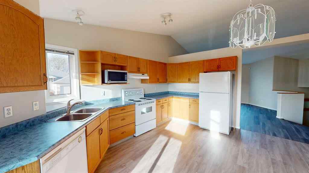 MLS&reg; # A2270824 - 10317 74 Avenue  in Mission Heights Grande Prairie, Rental Open Houses