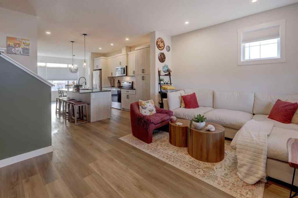 MLS&reg; # A2270826 - 1601 Chinook Gate Drive SW in Chinook Gate Airdrie, Residential Open Houses