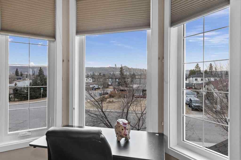 MLS® # A2270830 - 4504 70 Street NW in Bowness Calgary, Residential Open Houses