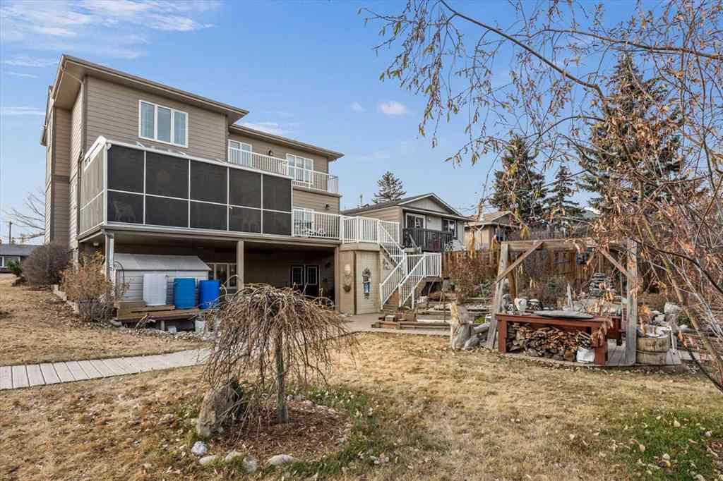MLS® # A2270830 - 4504 70 Street NW in Bowness Calgary, Residential Open Houses