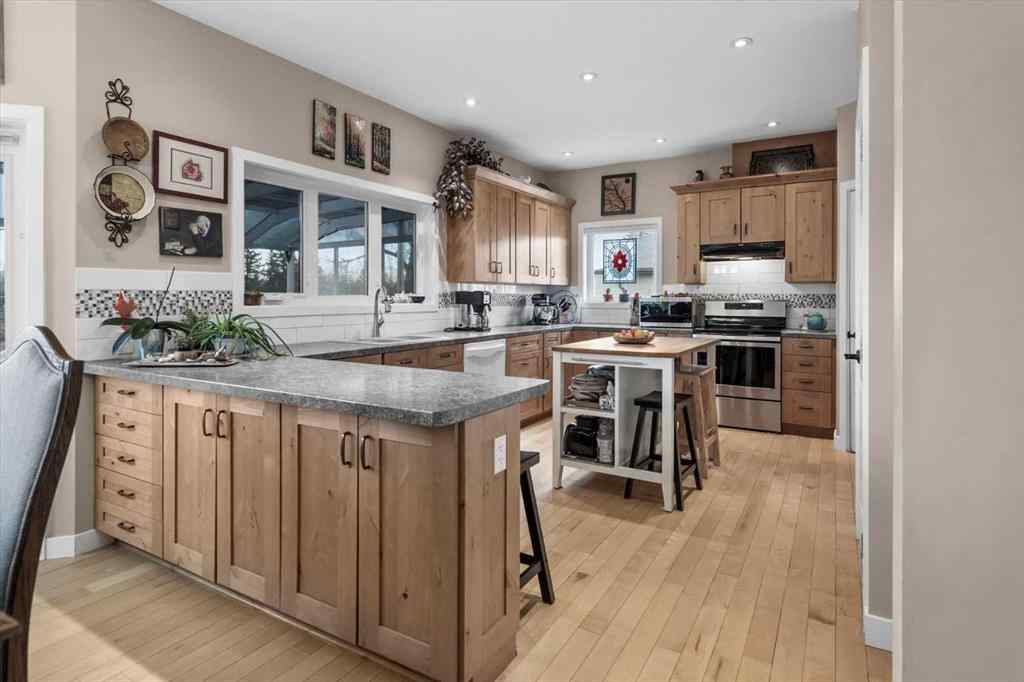 MLS® # A2270830 - 4504 70 Street NW in Bowness Calgary, Residential Open Houses