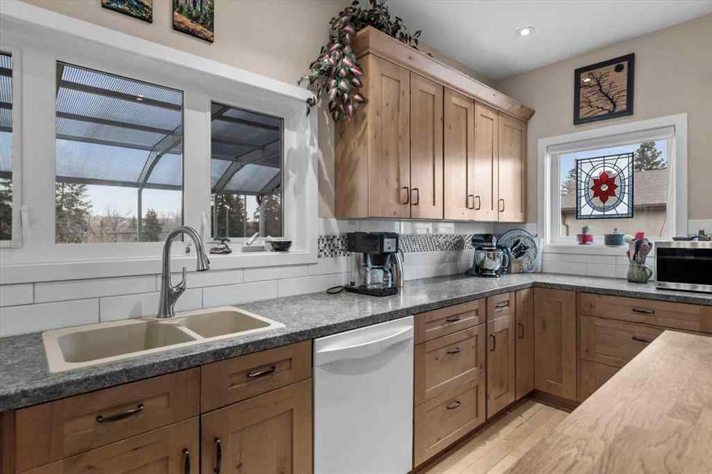 MLS® # A2270830 - 4504 70 Street NW in Bowness Calgary, Residential Open Houses