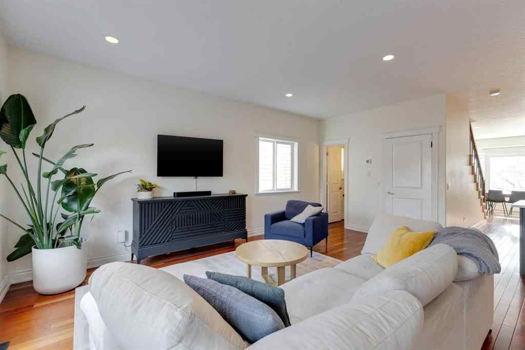 MLS® A2270831 - 722 53 Avenue SW in Windsor Park Calgary, Residential