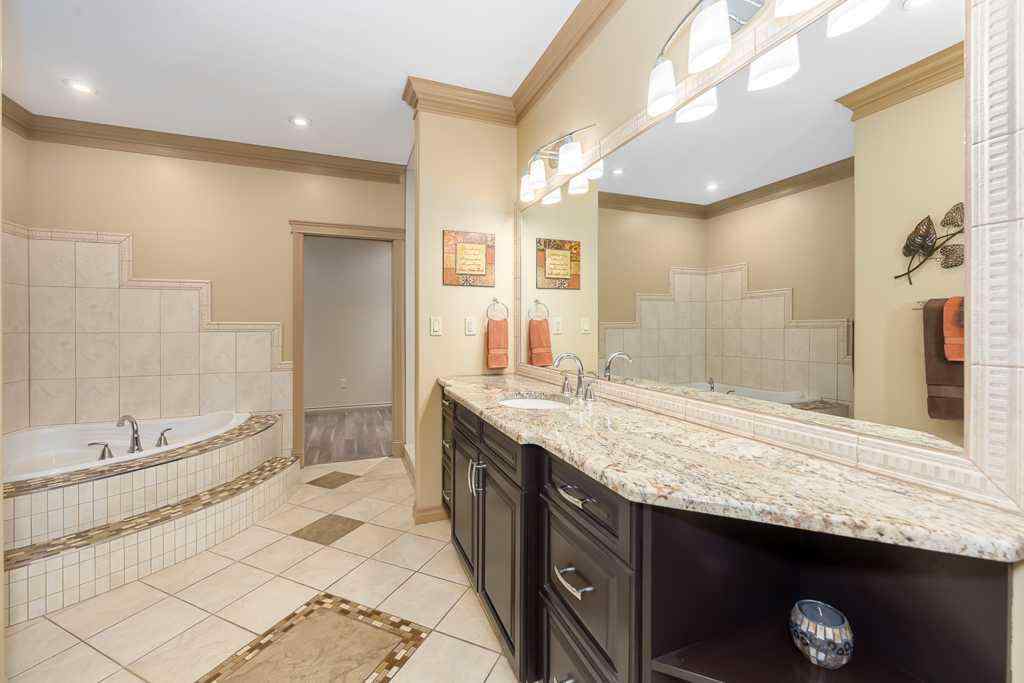 MLS&reg; # A2270838 - 1628 25 Avenue  in NONE Didsbury, Commercial Open Houses