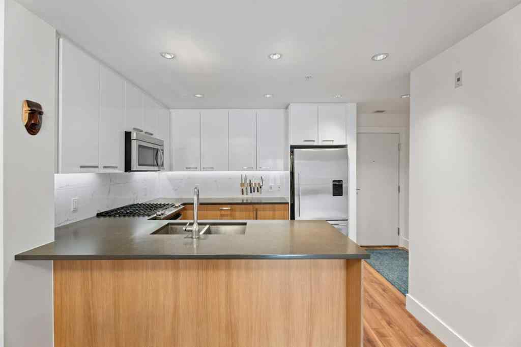 MLS&reg; # A2270844 - Unit #4 510 Edmonton Trail NE in Bridgeland/Riverside Calgary, Residential Open Houses