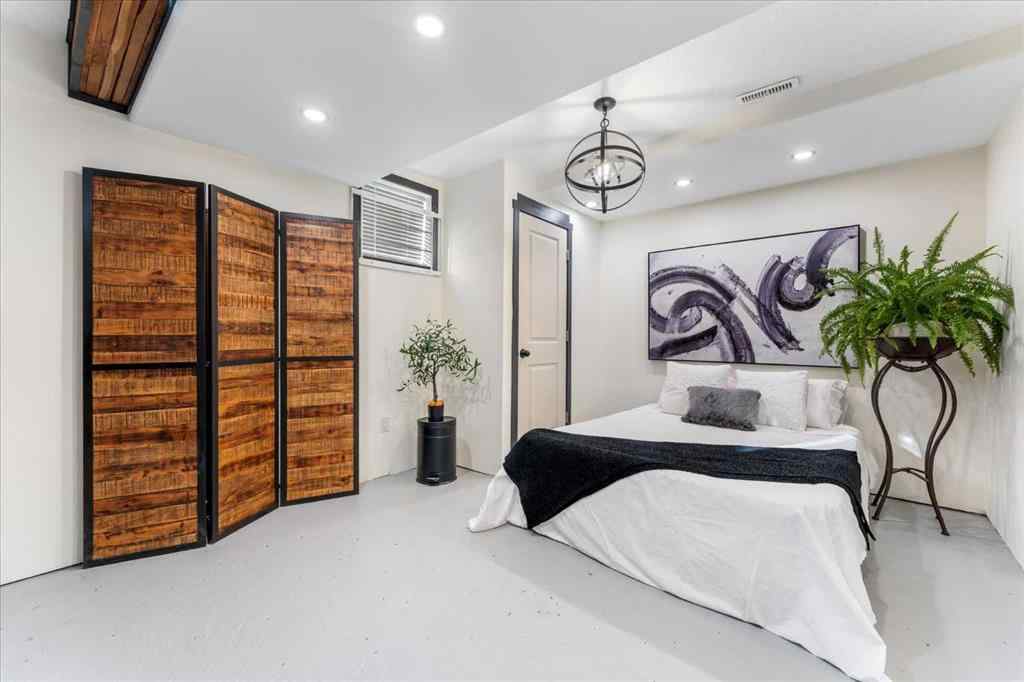 MLS&reg; # A2270853 - 11124 110a Avenue  in Queen Mary Park Edmonton, Residential Open Houses