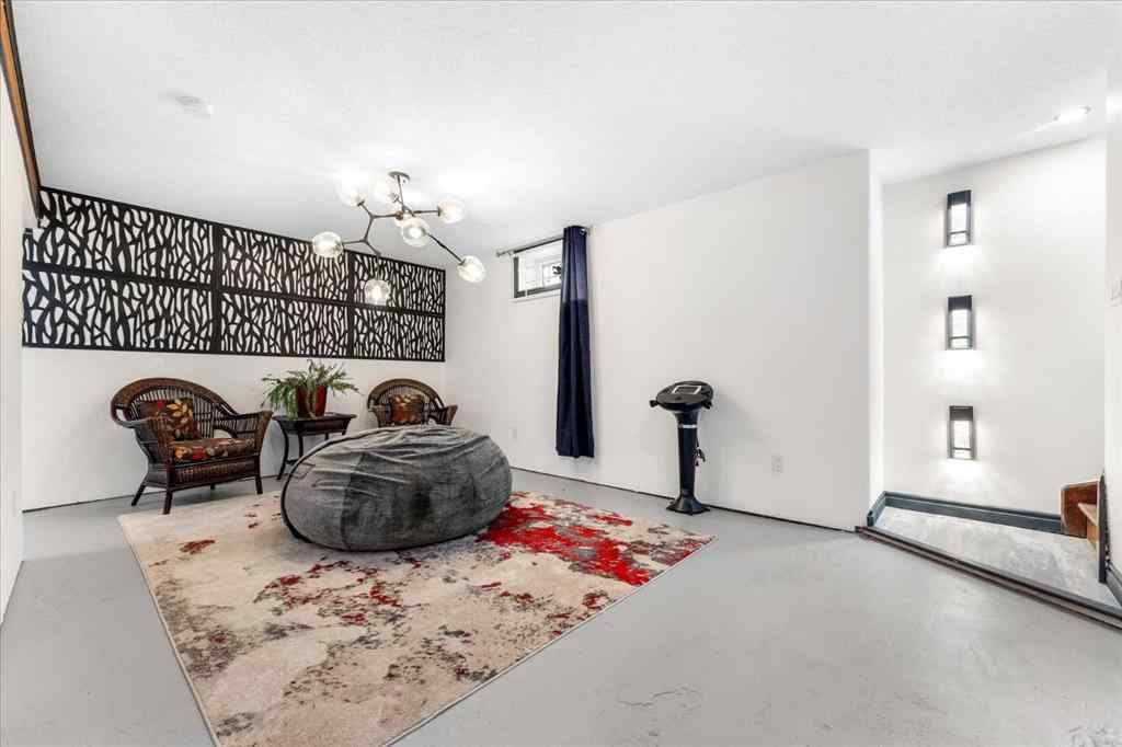 MLS&reg; # A2270853 - 11124 110a Avenue  in Queen Mary Park Edmonton, Residential Open Houses