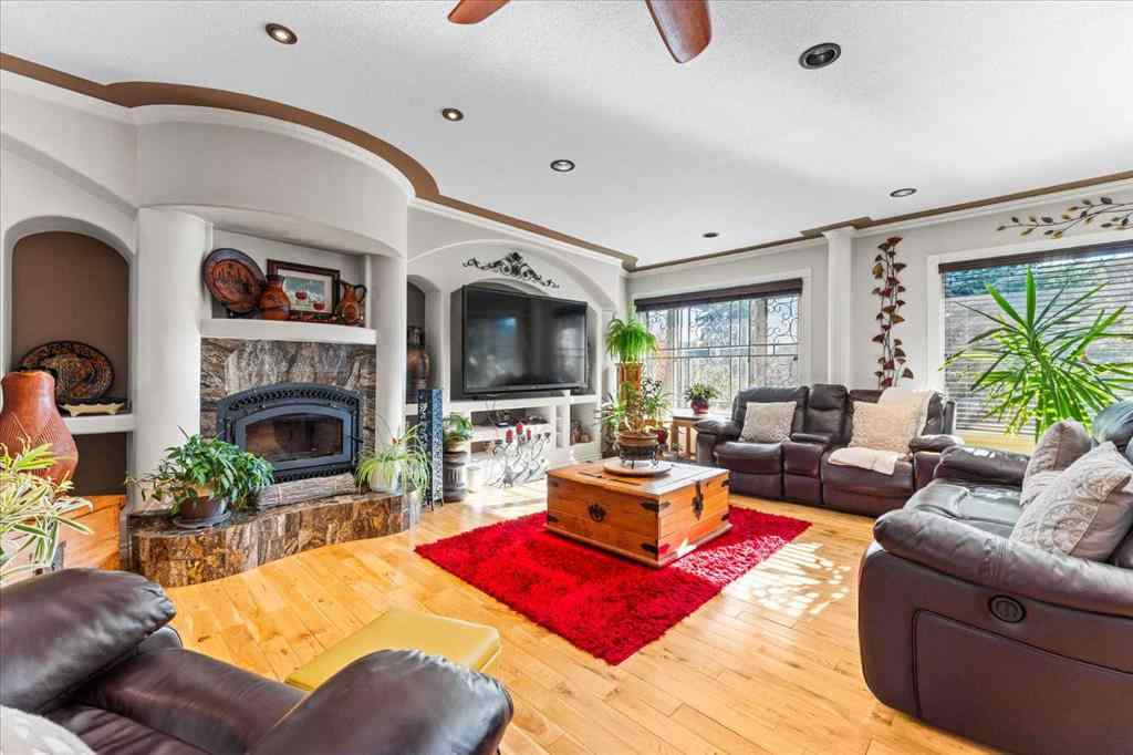 MLS&reg; # A2270853 - 11124 110a Avenue  in Queen Mary Park Edmonton, Residential Open Houses