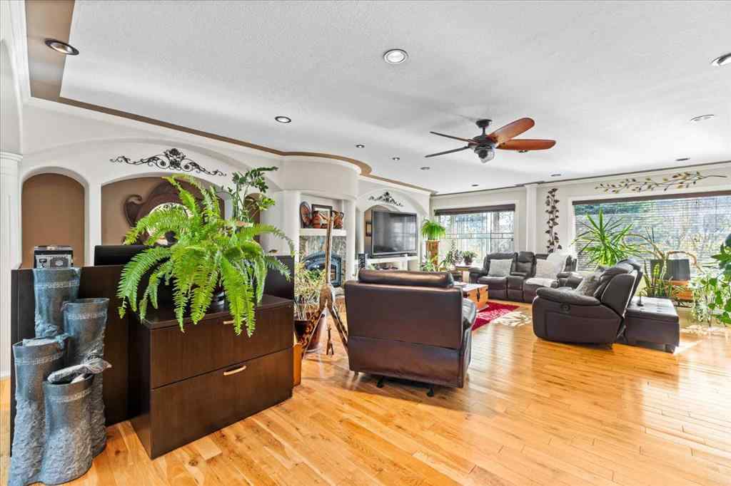 MLS&reg; # A2270853 - 11124 110a Avenue  in Queen Mary Park Edmonton, Residential Open Houses