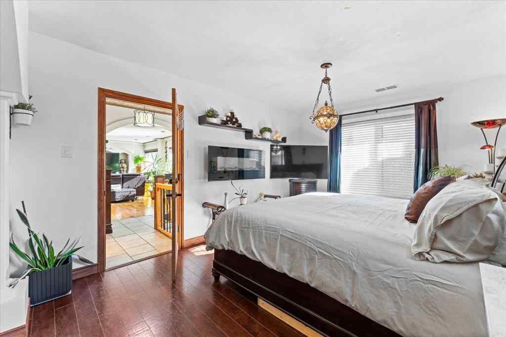 MLS&reg; # A2270853 - 11124 110a Avenue  in Queen Mary Park Edmonton, Residential Open Houses