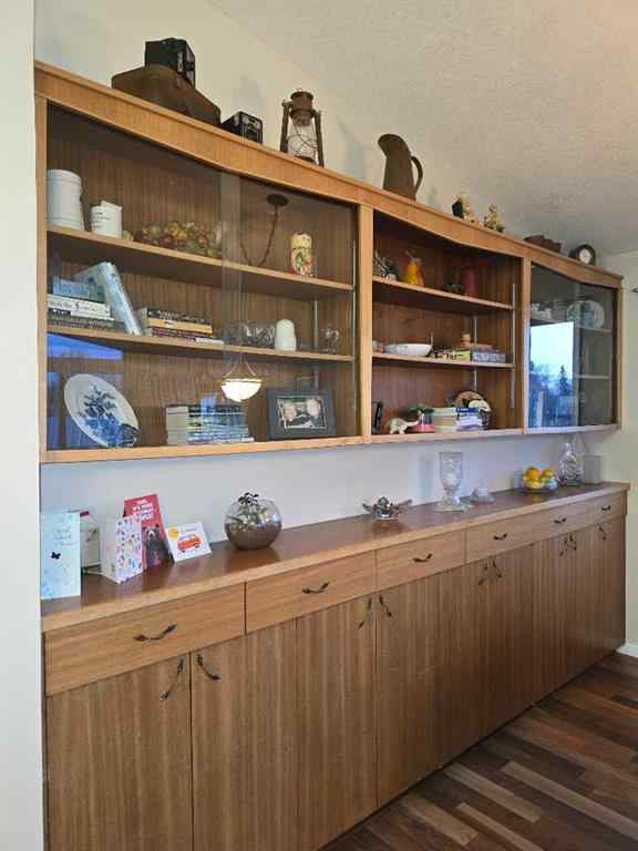 MLS&reg; # A2270874 - 10916 102 Street  in Avondale Grande Prairie, Residential Open Houses