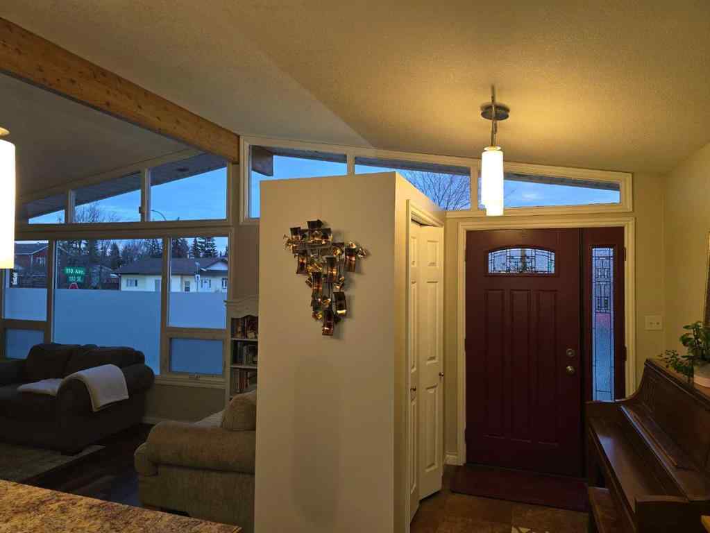 MLS&reg; # A2270874 - 10916 102 Street  in Avondale Grande Prairie, Residential Open Houses