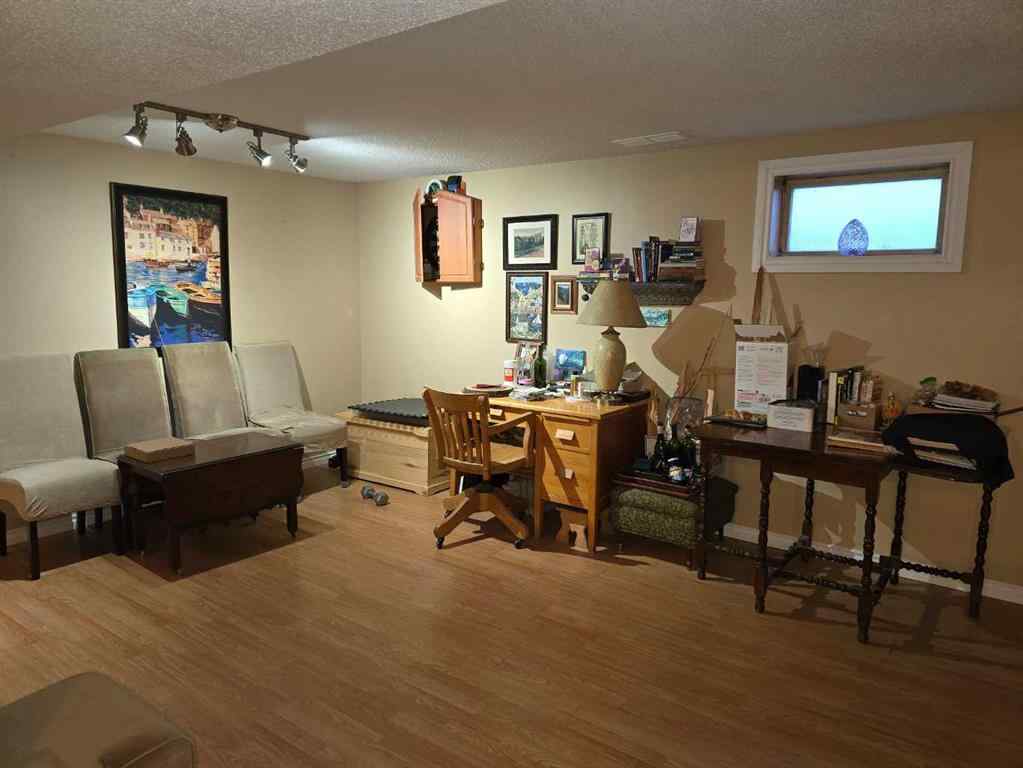 MLS&reg; # A2270874 - 10916 102 Street  in Avondale Grande Prairie, Residential Open Houses