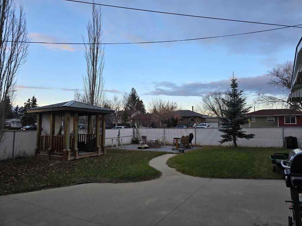 MLS&reg; # A2270874 - 10916 102 Street  in Avondale Grande Prairie, Residential Open Houses