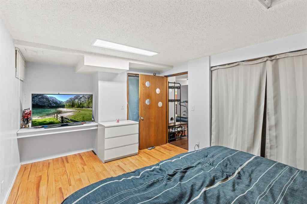 MLS&reg; # A2270876 - 428 Templeton Road NE in Temple Calgary, Residential Open Houses